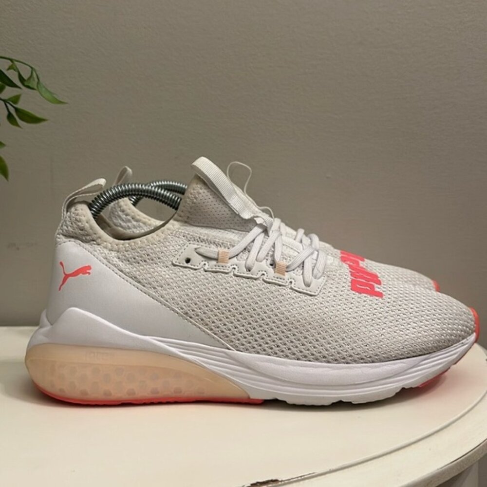 Puma Womens 195425-02 White Neon Pink Iocell Low Top Size 8.5 Running Shoes